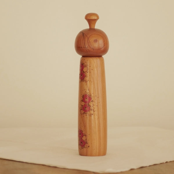 KOKESHI VINTAGE PAR SEKIGUCHI TOA / 31 CM