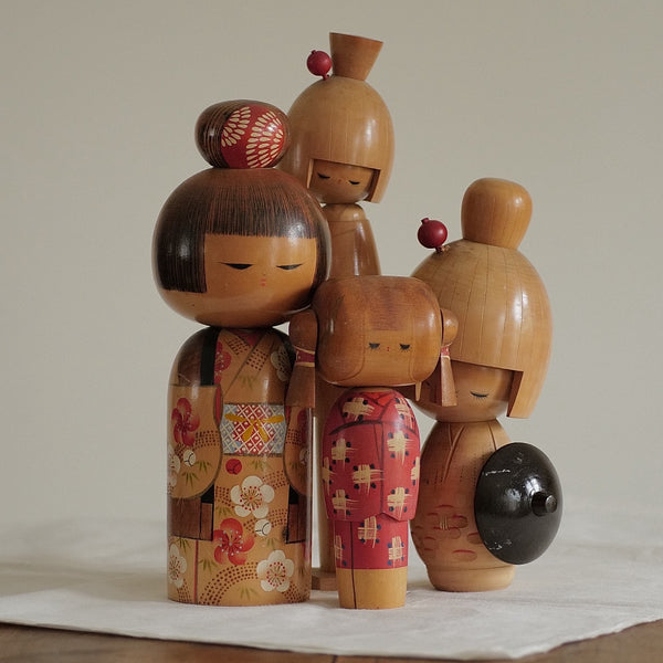 KOKESHI VINTAGE PAR MIYASHITA HAJIME / 33,5 CM