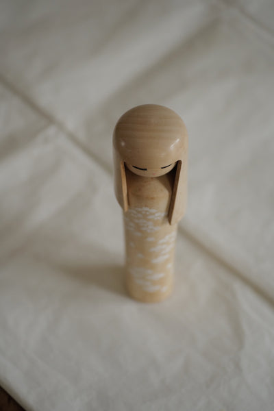 KOKESHI VINTAGE MIYAJIMA MUHITSU / 21 CM