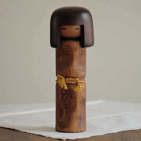 GRANDE KOKESHI VINTAGE USABURO / 33,5 CM