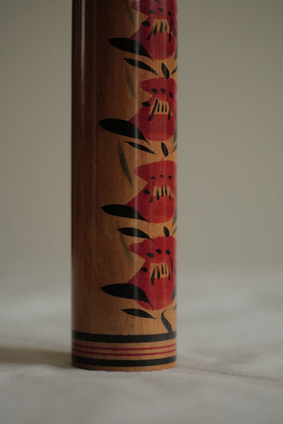 KOKESHI VINTAGE SHINGATA PAR HAMATSU CHIYOKO / 30 CM