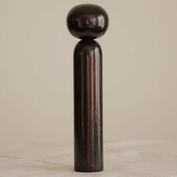 KOKESHI MONOCHROME VINTAGE PAR USABURO / 33 CM