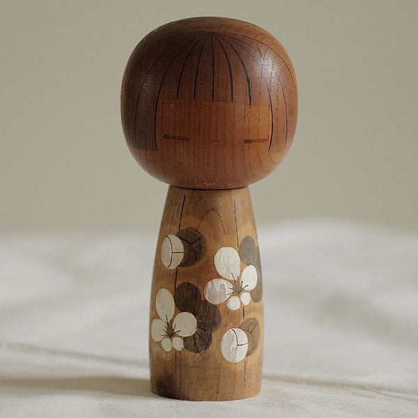 KOKESHI VINTAGE PAR KATO MASAMI / 16 CM