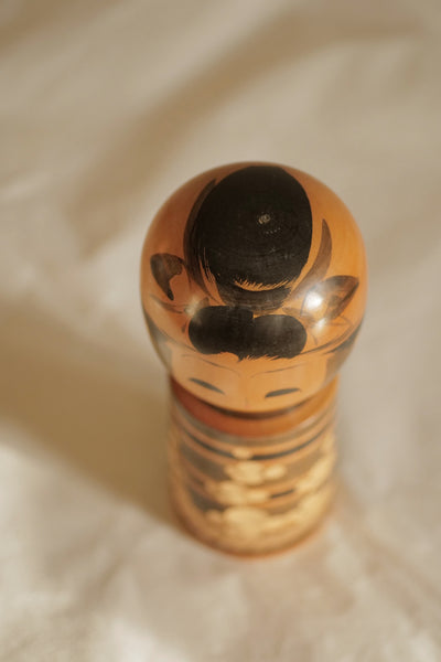 KOKESHI SHINGATA VINTAGE PAR SASAKI ISAO / 18,5 CM