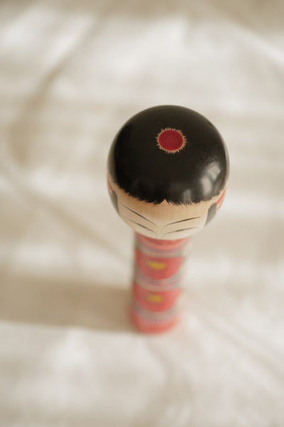 KOKESHI VINTAGE DE STYLE TOGATTA PAR SATO KAZUO / 24,5 CM