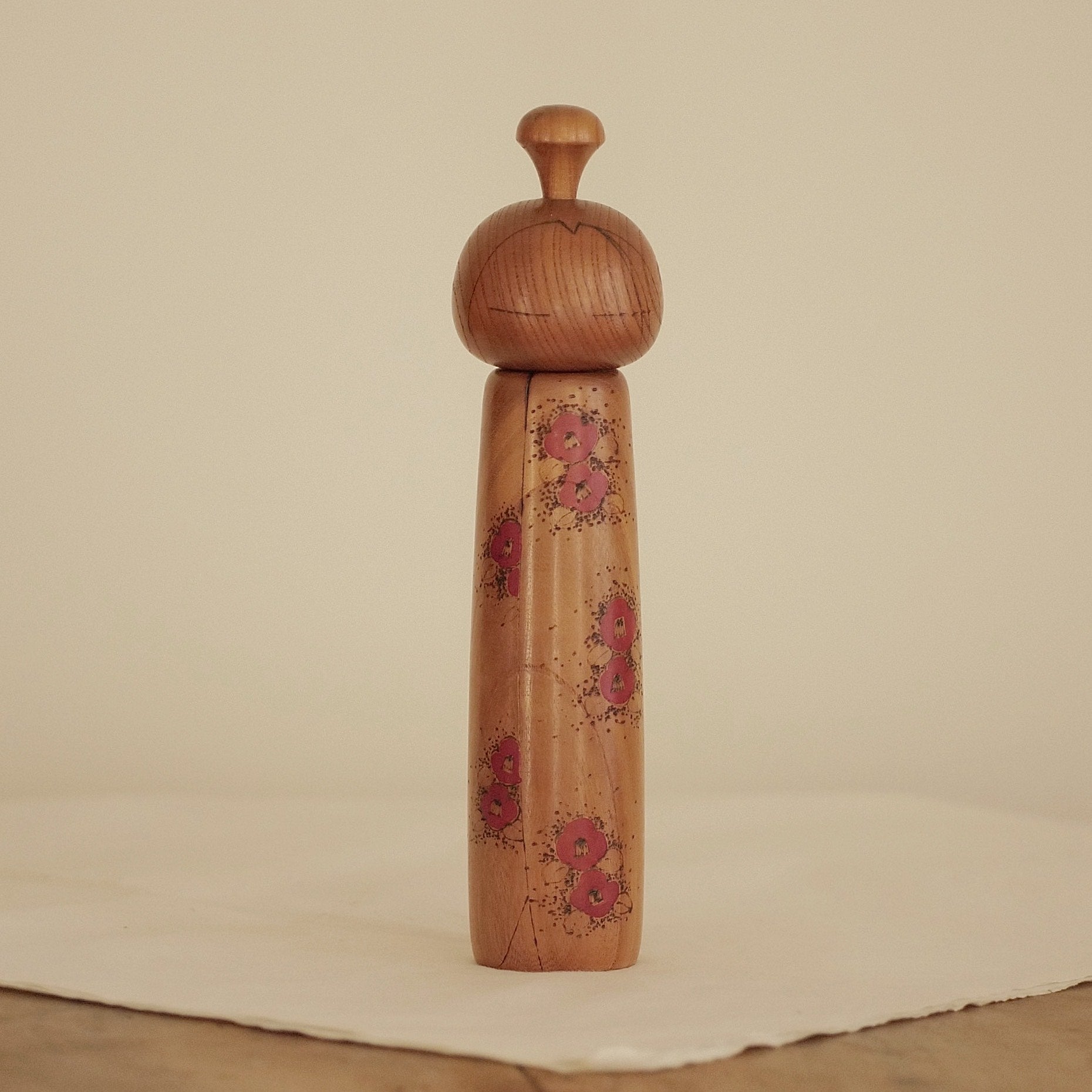 KOKESHI VINTAGE PAR SEKIGUCHI TOA / 31 CM