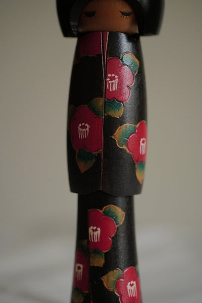 KOKESHI VINTAGE PAR MIYASHITA HAJIME / 24 CM