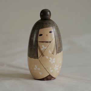 KOKESHI VINTAGE PAR KATO MASAMI / AVEC SA BOÎTE / 12,5 CM