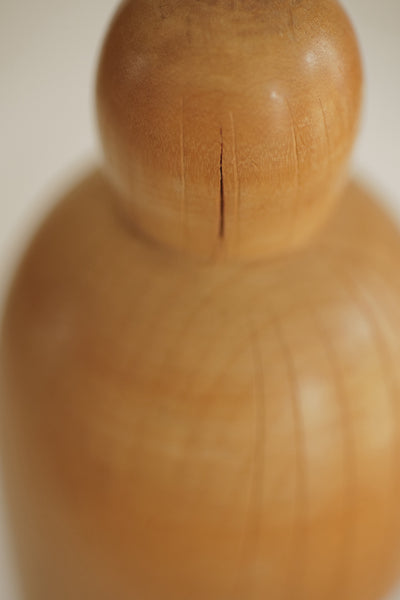 KOKESHI VINTAGE PAR MIYASHITA HAJIME / 33,5 CM