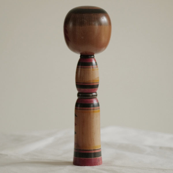 KOKESHI VINTAGE YAJIRO PAR SATO MINAO / 30 CM