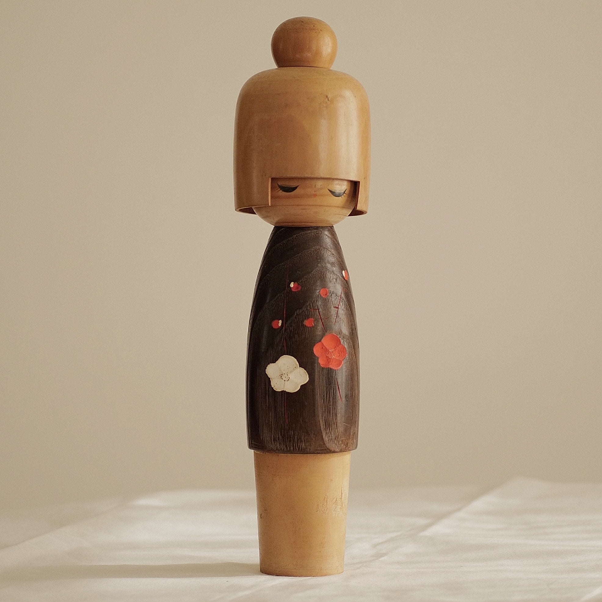 KOKESHI VINTAGE PAR USABURO / 36,5 CM