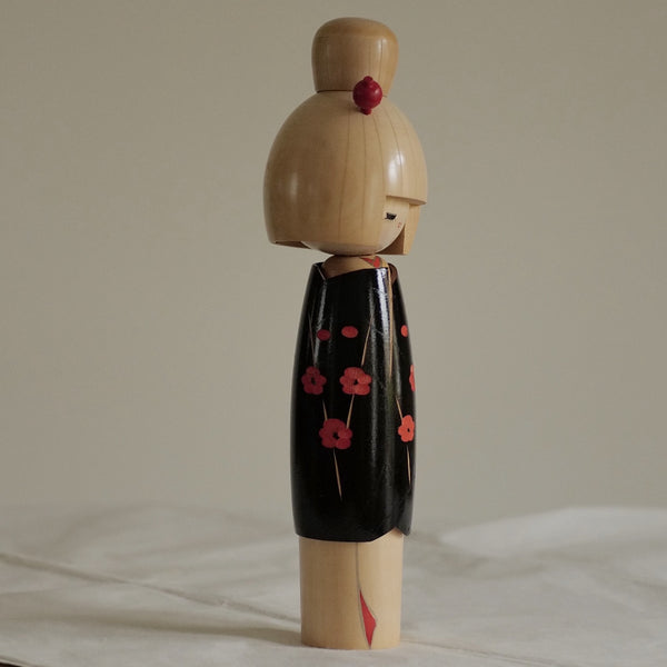 KOKESHI VINTAGE PAR MIYASHITA HAJIME / 32,5 CM