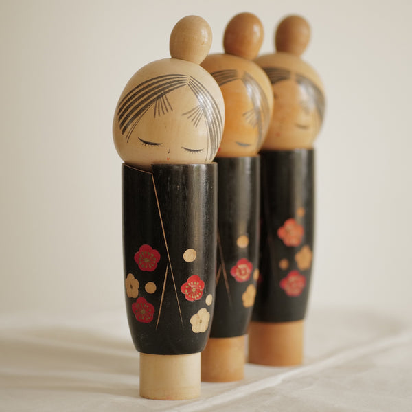 KOKESHI VINTAGE PAR SATO SUIGAI / 23 CM