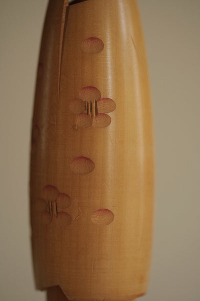 KOKESHI VINTAGE PAR MIYASHITA HAJIME / 33,5 CM