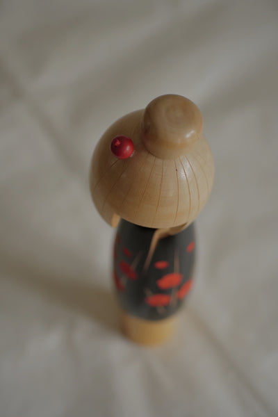 KOKESHI VINTAGE PAR MIYASHITA HAJIME / 23,5 CM