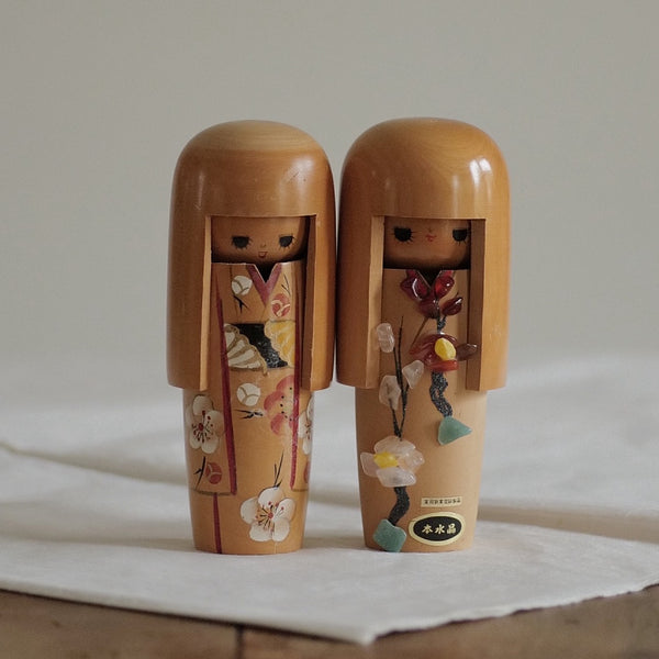 KOKESHI VINTAGE PAR TANAKA SHIGEMI / 14,5 CM