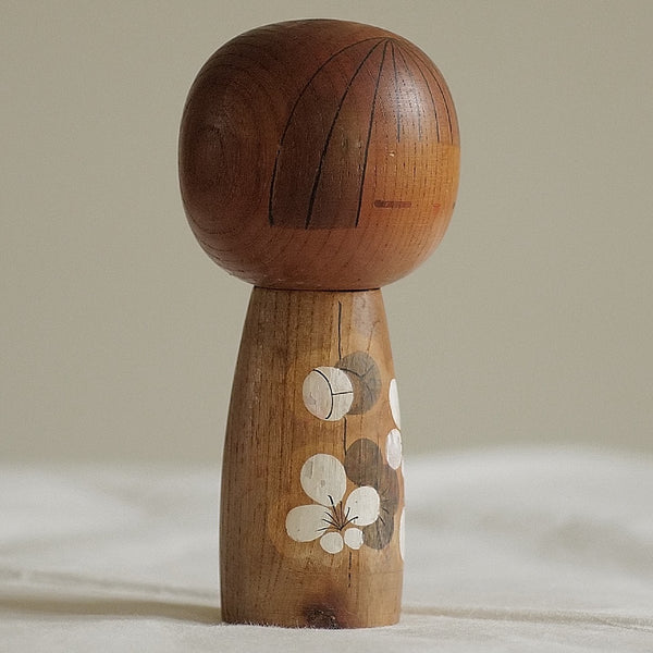 KOKESHI VINTAGE PAR KATO MASAMI / 16 CM