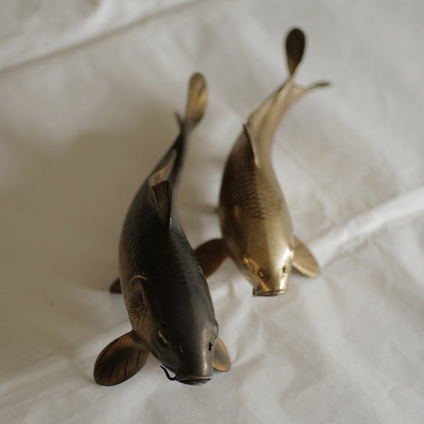 OKIMONO COUPLE DE CARPES EN BRONZE PAR NOBUMITSU