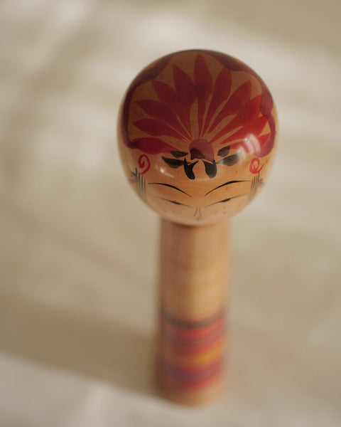 KOKESHI YAJIRO VINTAGE PAR SATO YOSHIAKI / 27 CM