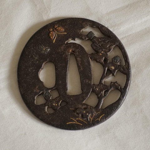 TSUBA ANCIENNE MOTIF PIVOINE ET PAPILLON / ÉPOQUE EDO