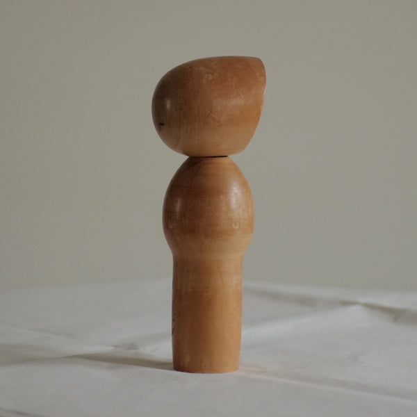 KOKESHI VINTAGE PAR MIYASHITA HAJIME / 21,5 CM