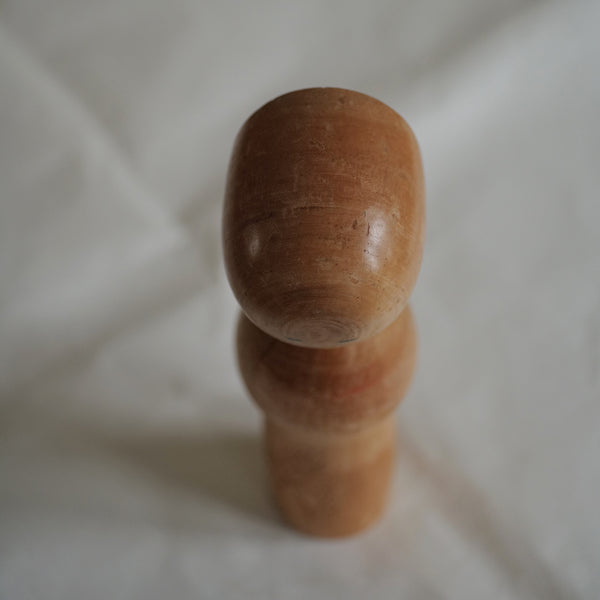KOKESHI VINTAGE PAR MIYASHITA HAJIME / 21,5 CM