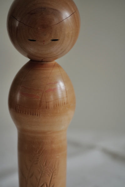 KOKESHI VINTAGE PAR MIYASHITA HAJIME / 30,5 CM