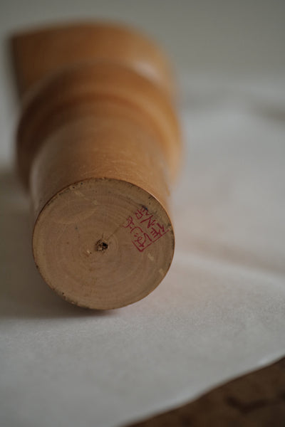 KOKESHI VINTAGE PAR MIYASHITA HAJIME / 30,5 CM
