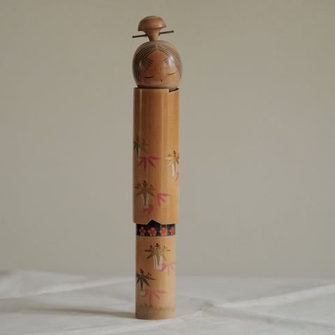 KOKESHI VINTAGE PAR SATO SUIGAI / 37 CM