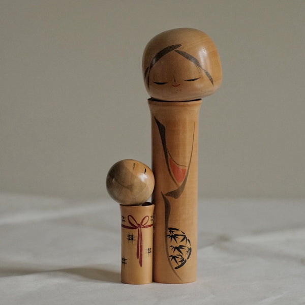KOKESHI VINTAGE PAR SATO SUIGAI / 21,5 CM