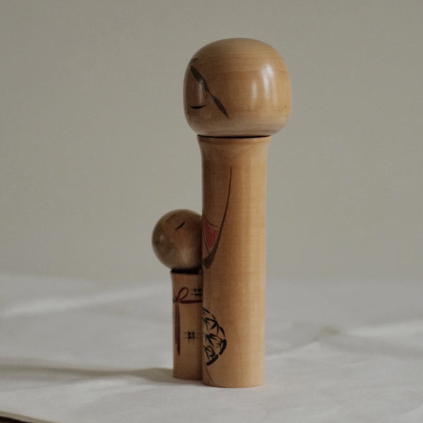 KOKESHI VINTAGE PAR SATO SUIGAI / 21,5 CM