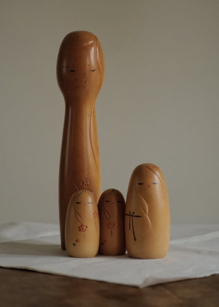 KOKESHI VINTAGE PAR RYOZO TSUJITA / 40,5 CM