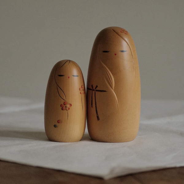 KOKESHI VINTAGE PAR RYOZO TSUJITA / 17 CM