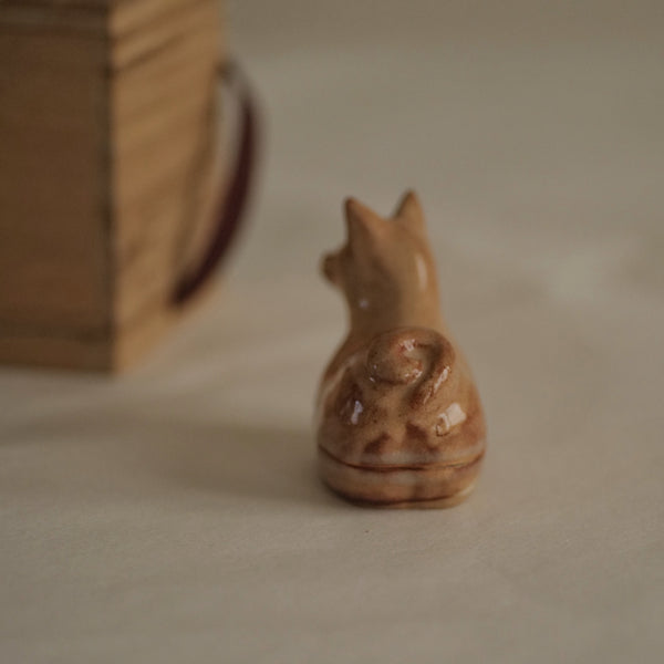 KOGO VINTAGE / INU / HAGI-YAKI