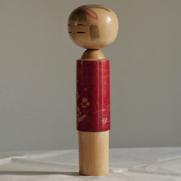KOKESHI VINTAGE PAR ROKUGO MITSURU / 31 CM