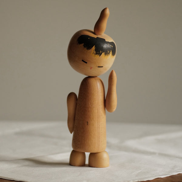 KOKESHI VINTAGE PAR ISHIHARA HIDEO / 26,5 CM