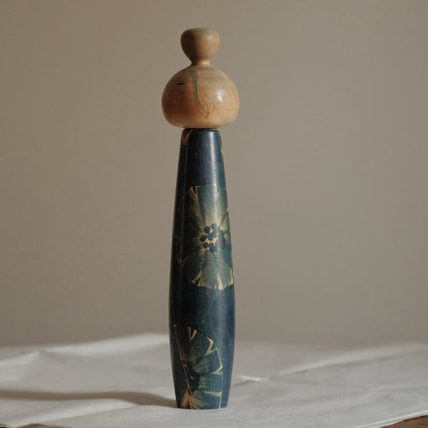 KOKESHI VINTAGE PAR ISSETSU KURIBAYASHI / 33 CM