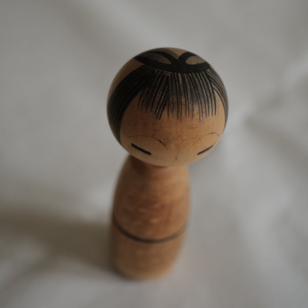 KOKESHI VINTAGE PAR KAIHEI KATASE / 15,5 CM