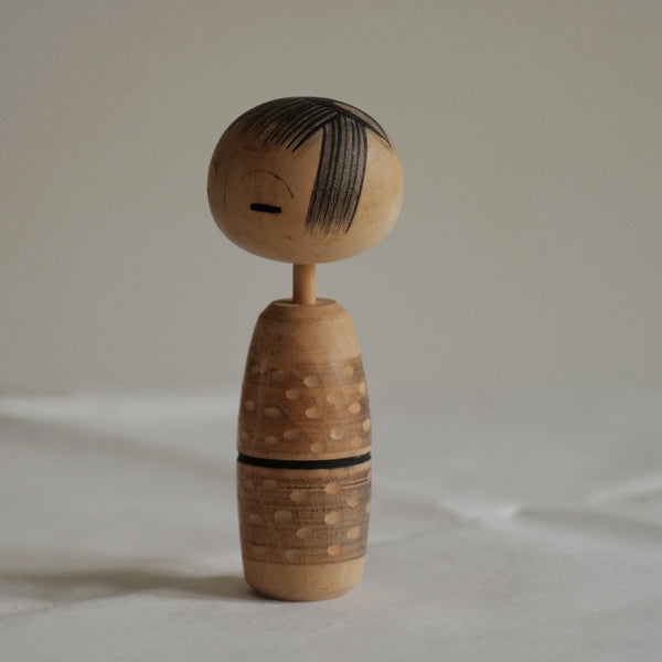 KOKESHI VINTAGE PAR KAIHEI KATASE / 15,5 CM