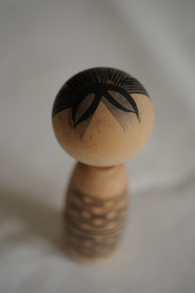 KOKESHI VINTAGE PAR KAIHEI KATASE / 15,5 CM