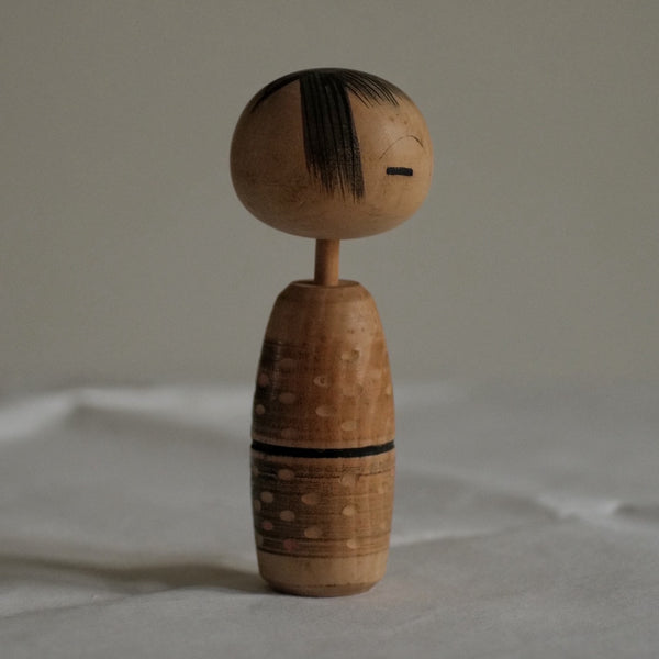 KOKESHI VINTAGE PAR KAIHEI KATASE / 15,5 CM