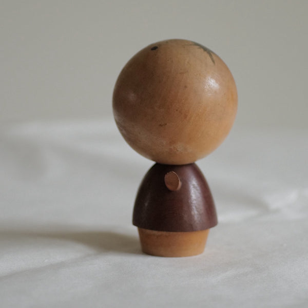 KOKESHI VINTAGE PAR SATO KOUMEI / 12,5 CM
