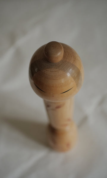 GRANDE KOKESHI PAR SADAO KISHI / 40 CM
