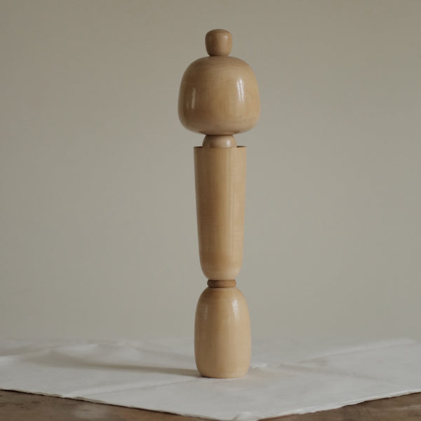 GRANDE KOKESHI PAR SADAO KISHI / 40 CM