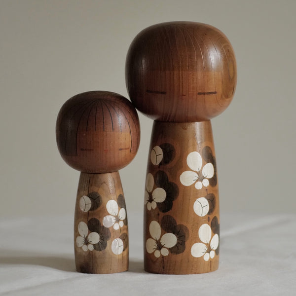 KOKESHI VINTAGE PAR KATO MASAMI / 23,5 CM