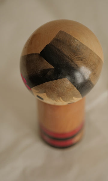 KOKESHI VINTAGE PAR TAKASHI AKINORI / 24 cm