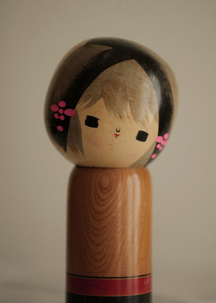 KOKESHI VINTAGE PAR TAKASHI AKINORI / 24 cm
