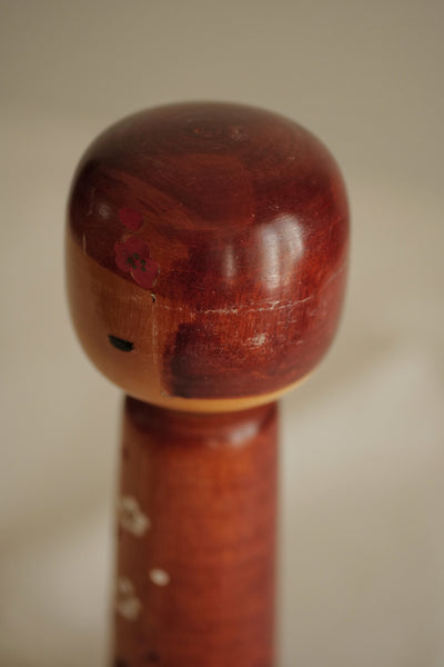 KOKESHI VINTAGE PAR YAMAGISHI UMEYOSHI / 25 CM