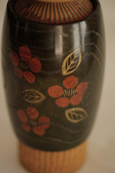 KOKESHI VINTAGE PAR TAMURA NOBORU / 28 CM