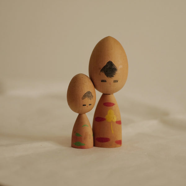 PETIT DUO DE KOKESHI VINTAGES PAR MASAO WATANABE / 13 CM